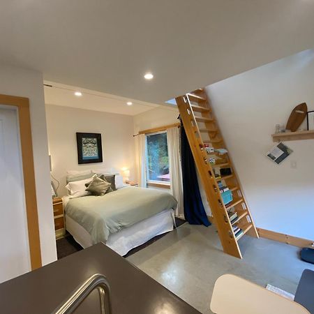 Lucky Creek Guest Suite Юклулет Экстерьер фото